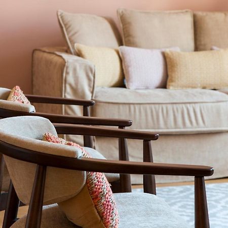 Joivy Sublime 2Br Apt On Restauradores Square Nearby Rossio Station Лиссабон Экстерьер фото