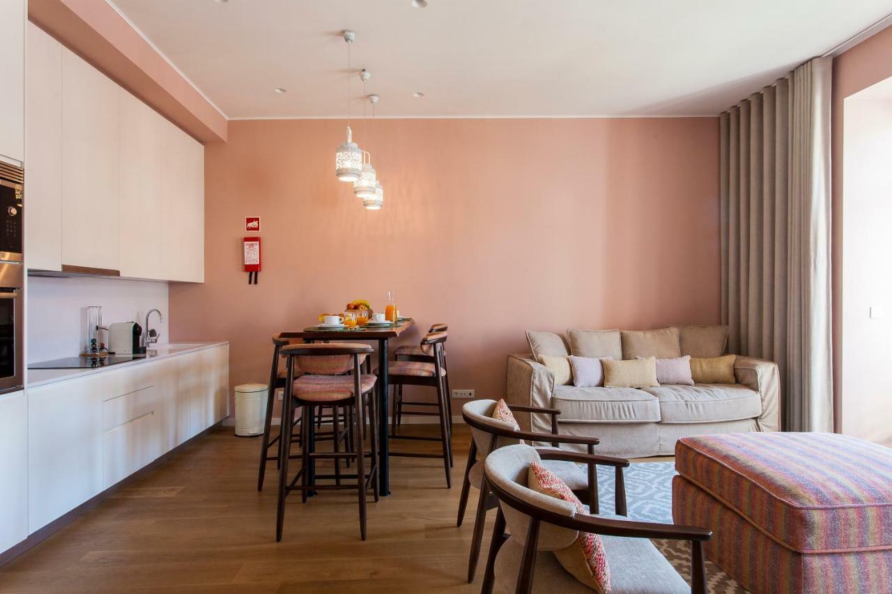 Joivy Sublime 2Br Apt On Restauradores Square Nearby Rossio Station Лиссабон Экстерьер фото